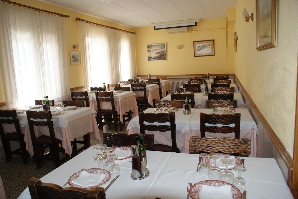 Hostal Gran Sol Llança 외부 사진